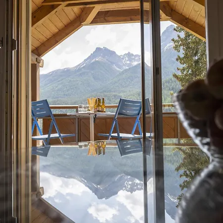 Chasa Stradun 400 Appartamento Scuol