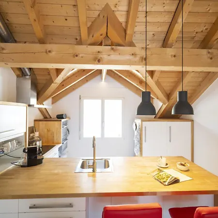 Apartment Chasa Stradun 400 *