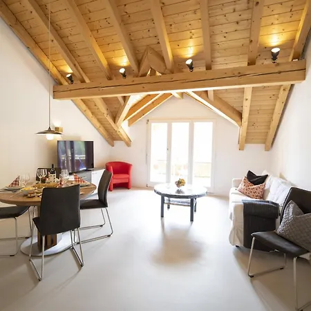 Chasa Stradun 400 Apartament Scuol