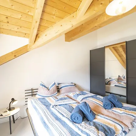 Apartment Chasa Stradun 400 *